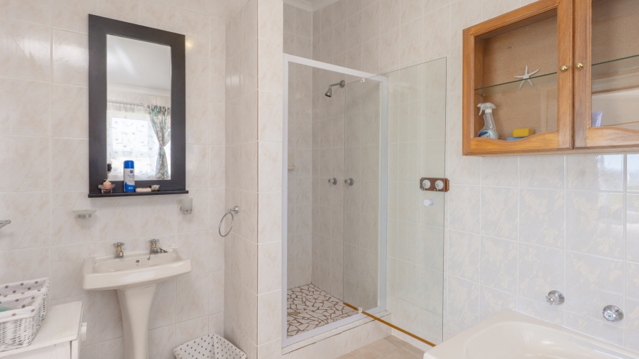 5 Bedroom Property for Sale in Suiderstrand Western Cape